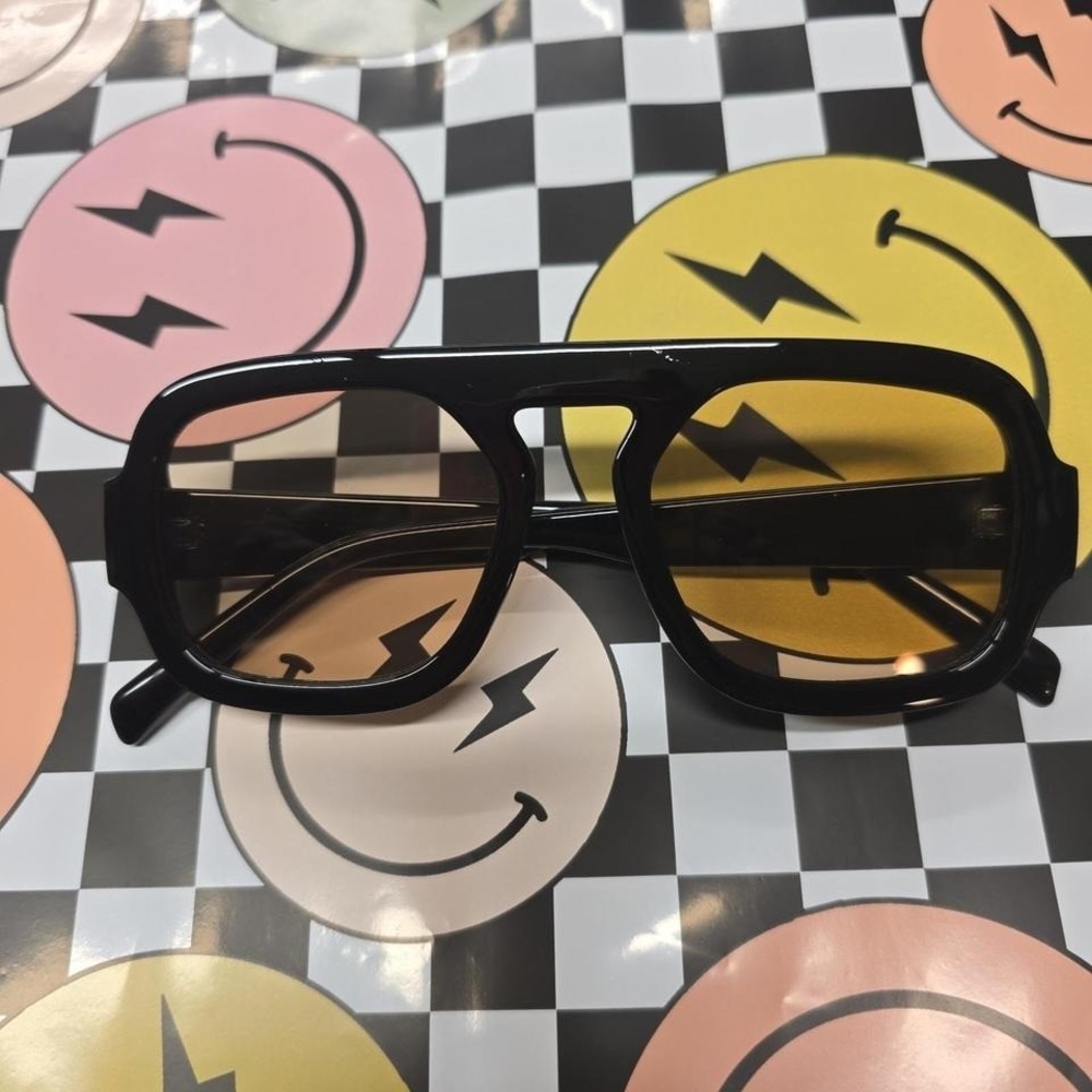 NEW Oversized Black Aviator Sunglasses Amber Tint Lenses‎ Fashion Eyewear